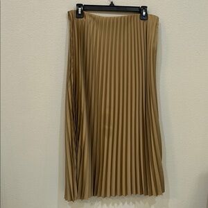 Elegant Tan Pleated Skirt